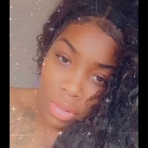 Meet your Posher, Nadieemariah